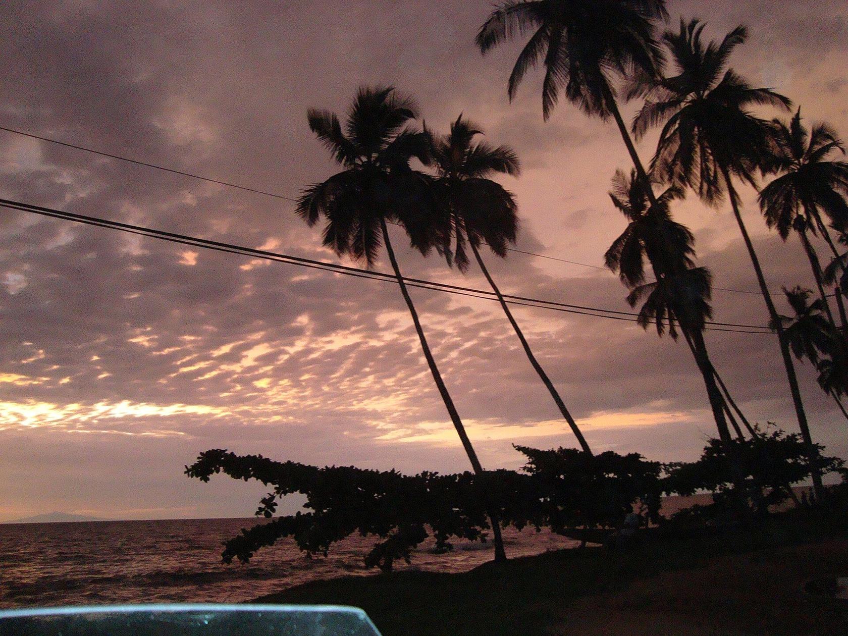 Coucher de soleil sur la plage de Kribi, Cameroun